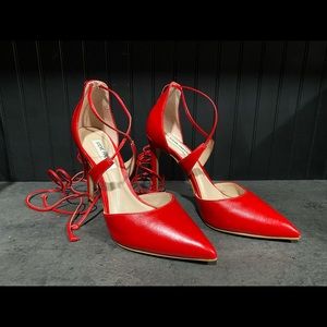 STEVE MADDEN HEELS!